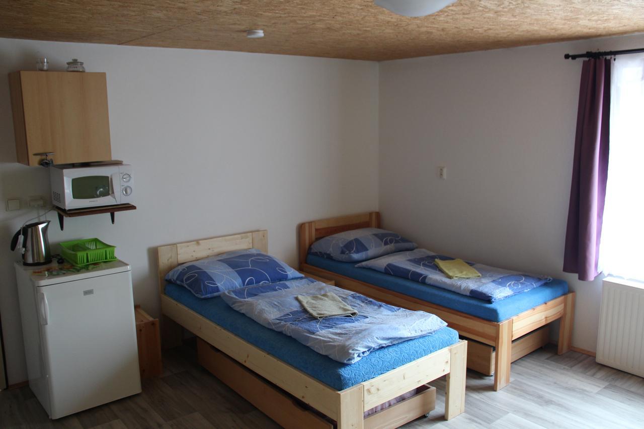 Penzion Na Samote Kaplice Bagian luar foto